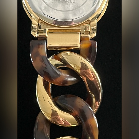 MICHAEL KORS Tortoise Shell & Gold Toned Links Watch - Picture 7 of 16